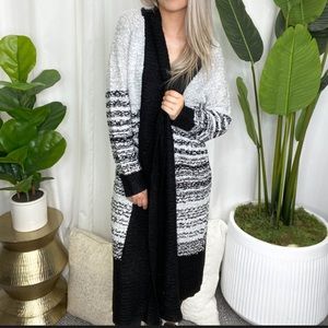 Cinnamon & Snails long cardigan. Small.